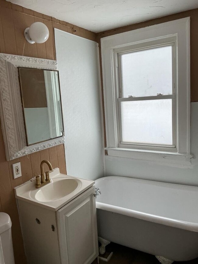 4233 Valley Rd in Cleveland, OH - Building Photo - Building Photo