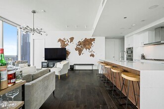 301 West Ave in Austin, TX - Foto de edificio - Building Photo