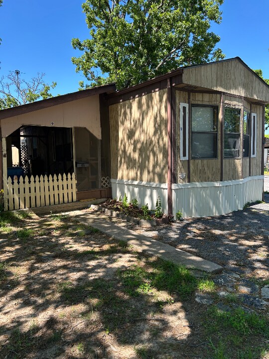 3305 S Indiana Ave in Joplin, MO - Building Photo