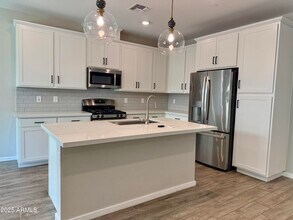 754 E Harper St in Gilbert, AZ - Building Photo - Building Photo