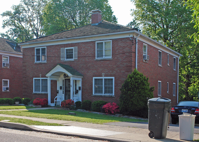 6 Oak St in Fort Mitchell, KY - Foto de edificio - Building Photo