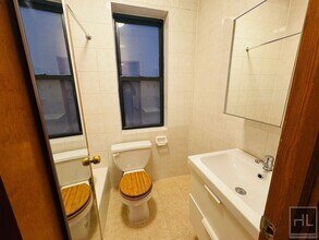 PITT STREET in New York, NY - Building Photo - Building Photo