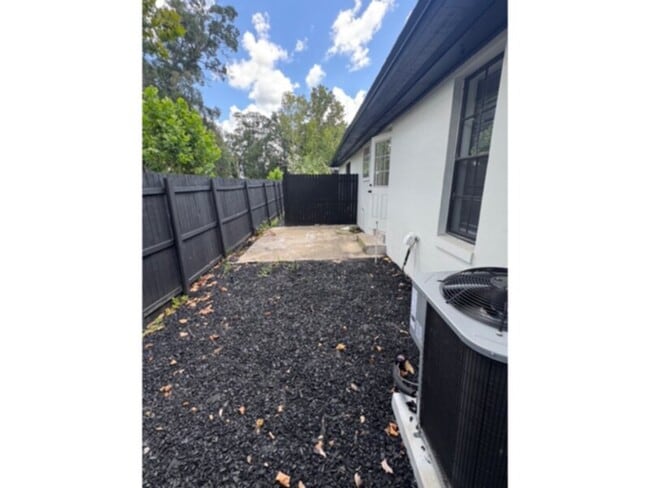 479 Blue Bird St in Apopka, FL - Building Photo - Building Photo