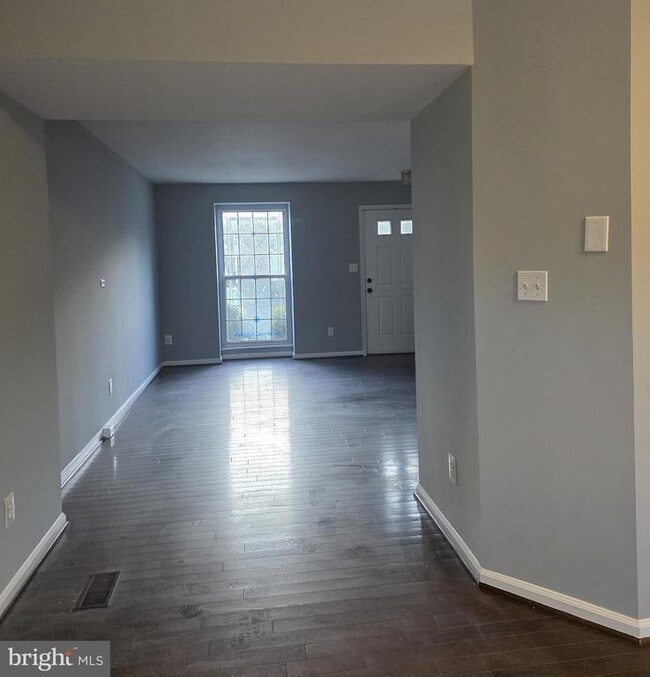 12977 Abner Ave in Woodbridge, VA - Building Photo - Building Photo