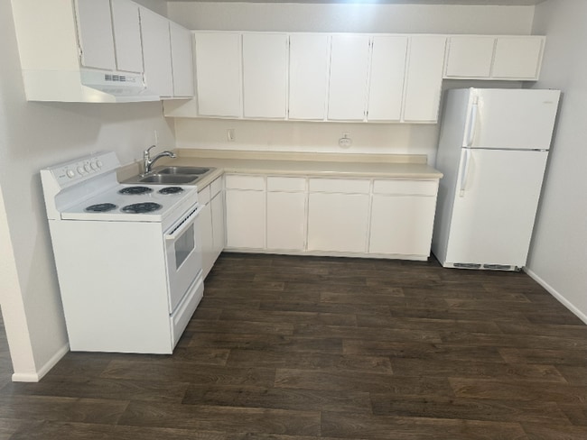 172 W Clinton Ave