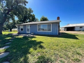 4445 Markley Rd in Yuba City, CA - Building Photo - Building Photo