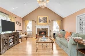 14 Piezzo Dr in Westerly, RI - Foto de edificio - Building Photo