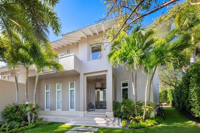 765 Allendale Rd in Key Biscayne, FL - Building Photo - Building Photo