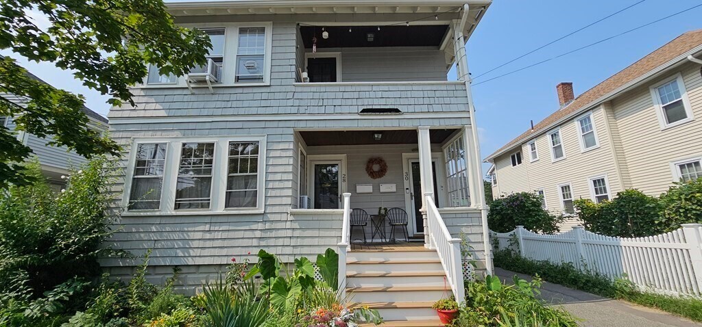 28 Rawson Rd in Arlington, MA - Building Photo