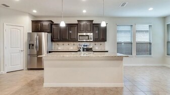 4820 Bronzeleaf Ln in Fort Worth, TX - Building Photo