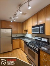 630 W Wrightwood Ave, Unit 625-315 in Chicago, IL - Building Photo - Building Photo