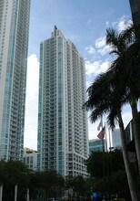 The Plaza on Brickell in Miami, FL - Foto de edificio - Building Photo