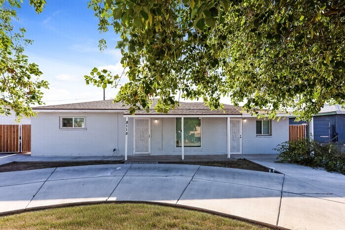 8115 N 29th Ave in Phoenix, AZ - Building Photo