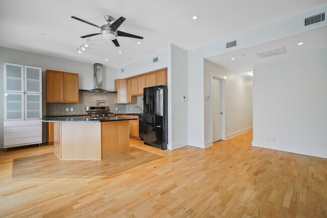 317 S 4th St in Brooklyn, NY - Building Photo - Building Photo