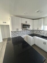 1815 Harding St, Unit 1815 Harding st Unit A in North Las Vegas, NV - Building Photo - Building Photo
