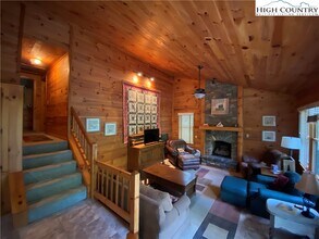 476 Ballou Mills Rd in Grassy Creek, NC - Building Photo - Building Photo