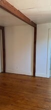 38 N Earl St in Shippensburg, PA - Foto de edificio - Building Photo