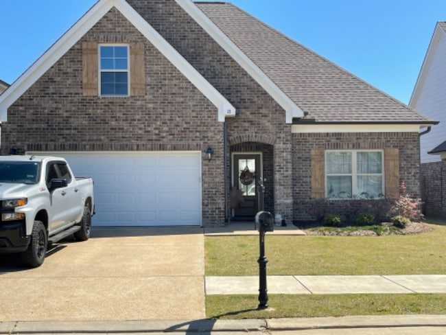 property at 18 Jacquelyn Dr
