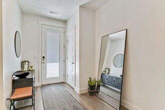 5094 W Duckhorn Dr in South Jordan, UT - Building Photo - Building Photo