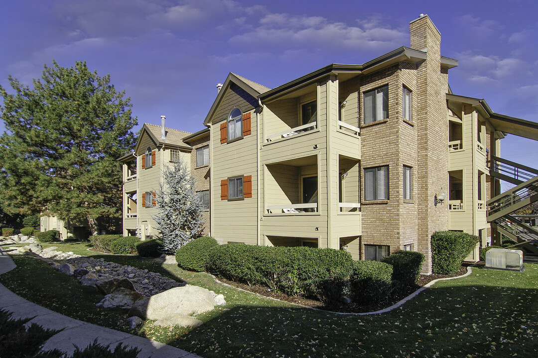 Union Meadows Apartments in Midvale, UT - Building Photo