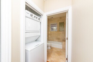 6217 S Kimbark Ave, Unit GN in Chicago, IL - Building Photo
