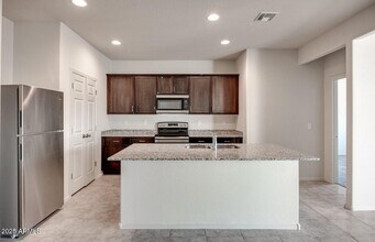 18091 N Presley Ln in Maricopa, AZ - Building Photo - Building Photo
