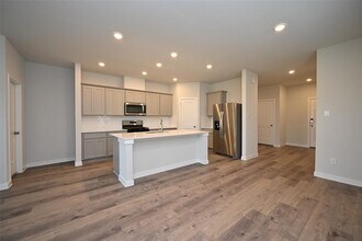 3934 Accolade Xing in Brookshire, TX - Building Photo - Building Photo