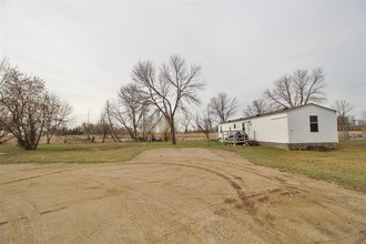 Mobile Home Est in Deering, ND - Building Photo - Building Photo