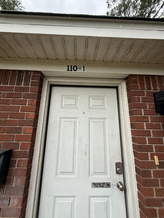 110 Chapel Dr in Tallahassee, FL - Building Photo - Building Photo