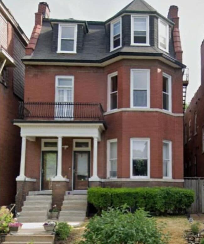 3449 Crittenden St in St. Louis, MO - Building Photo - Building Photo