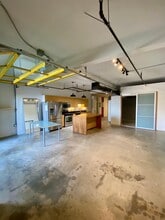 200 N San Fernando Rd, Unit 519 in Los Angeles, CA - Building Photo - Building Photo
