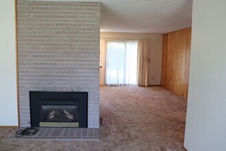 1119 Joseph St in Moscow, ID - Foto de edificio - Building Photo