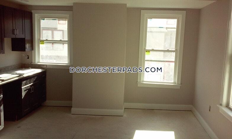 355 Adams St-Unit -A in Boston, MA - Building Photo