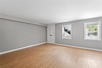 207 E Charlton St in Savannah, GA - Building Photo - Building Photo