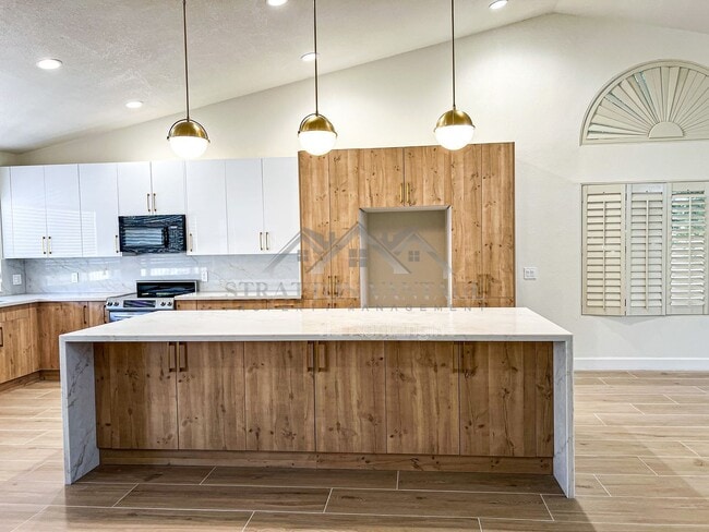 1966 E Belmont Dr in Tempe, AZ - Building Photo - Building Photo