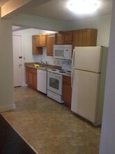 1673 Commonwealth Ave, Unit #1 in Boston, MA - Foto de edificio - Building Photo
