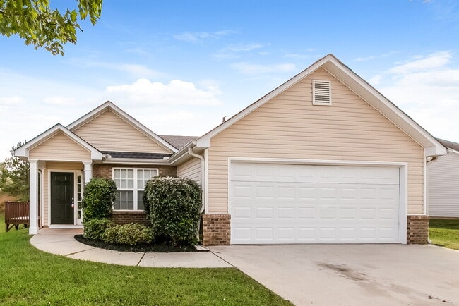 1825 Neighborhood Walk