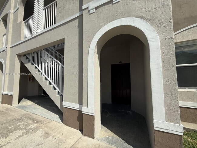 1663 SE 27th Dr in Homestead, FL - Building Photo - Building Photo