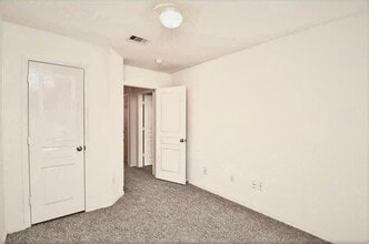 16747 Libson Falls Dr in Houston, TX - Foto de edificio - Building Photo