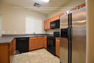 1450 S Longspur Ln in Gilbert, AZ - Building Photo - Building Photo