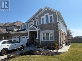 135 Monarch St in Welland, ON - Building Photo