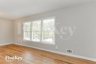 1860 Gherry Dr in Austell, GA - Building Photo - Building Photo