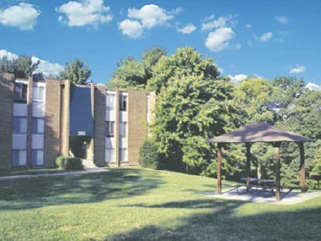 Crescent Apartments in Reston, VA - Foto de edificio