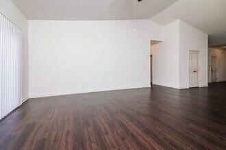 78 N Great White Way in Clayton, NC - Building Photo - Building Photo