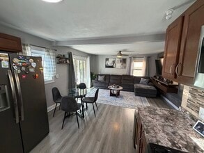 15 Moore St in Winthrop, MA - Building Photo - Building Photo