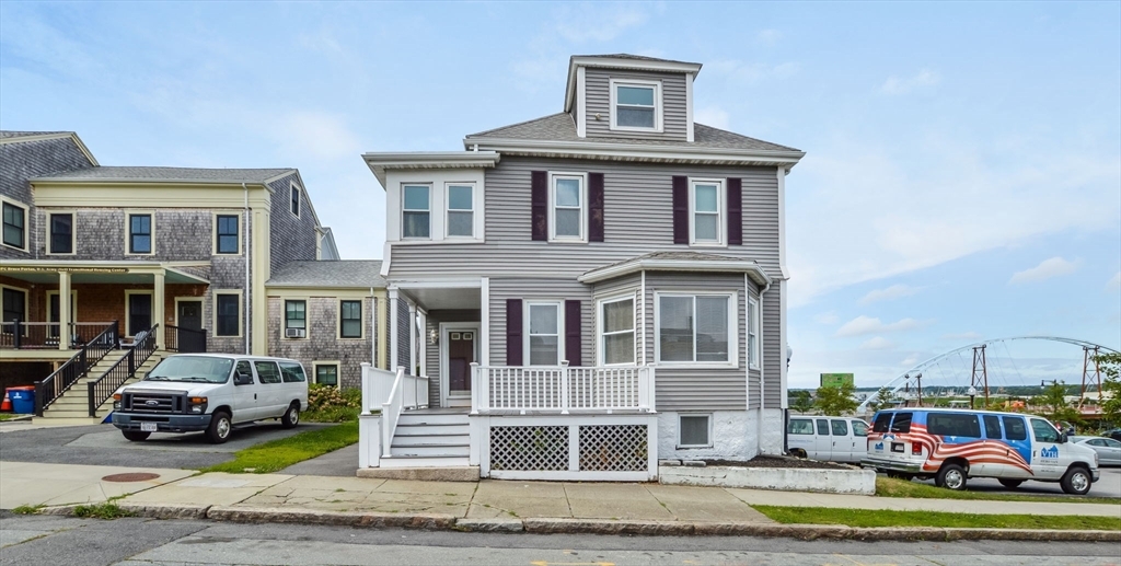 17 Campbell St in New Bedford, MA - Building Photo