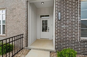 2900 SW Arlington Blvd in Bentonville, AR - Building Photo - Building Photo