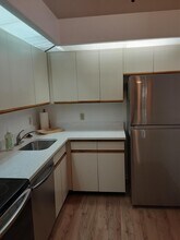 1100 Duncan Cir in Palm Beach Gardens, FL - Building Photo - Building Photo