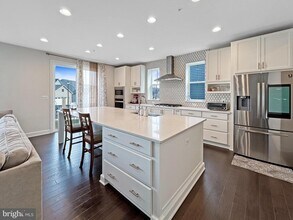 221 Red Oak Ridge Pl in Clarksburg, MD - Building Photo - Building Photo