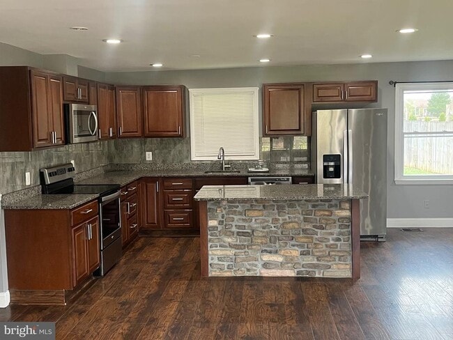 property at 10475 Short Cut Rd